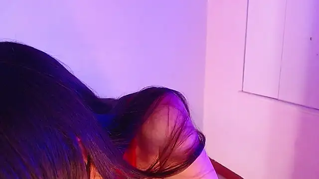 Snapshot of AnnaliOlsenX chatting on December 17, 8:10 pm AnnaliOlsenX online show from December 17, 8:10 pm