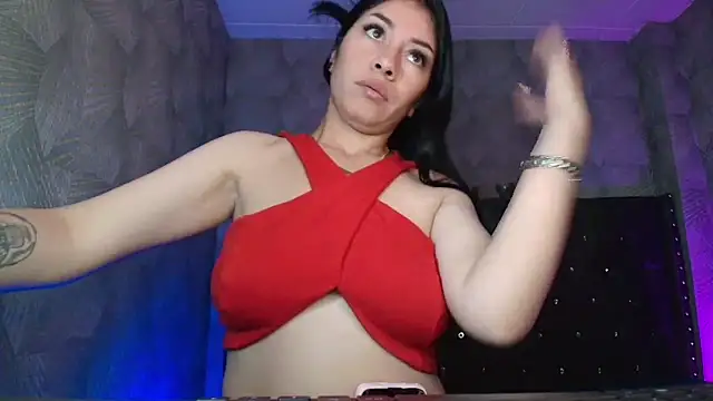 Snapshot of AnnaliOlsenX chatting on May 27, 6:16 pm AnnaliOlsenX online show from May 27, 6:16 pm