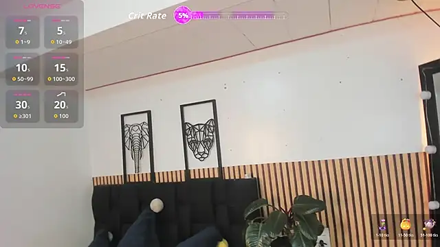 LILA ELLIOT online show from November 18, 7:51 pm