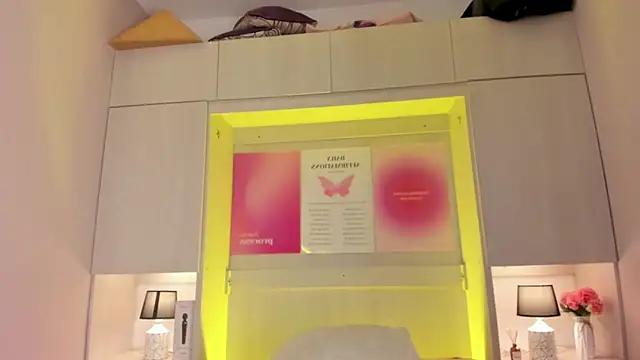 tamaraa smiith online show from February 1, 12:48 pm