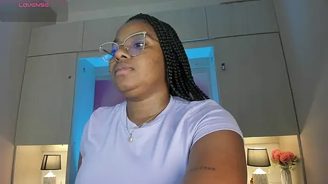 tamaraa smiith online show from May 27, 7:55 pm