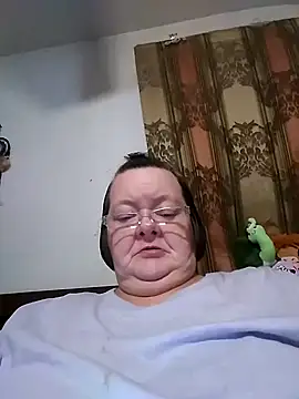 Bayou Woman68 online show from April 13, 12:32 pm