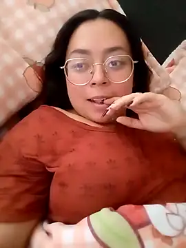 Peach-Lawrence online show from December 14, 6:30 pm