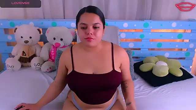 Snapshot of Sara-04 chatting on January 30, 12:50 am Sara-04 online show from January 30, 12:50 am