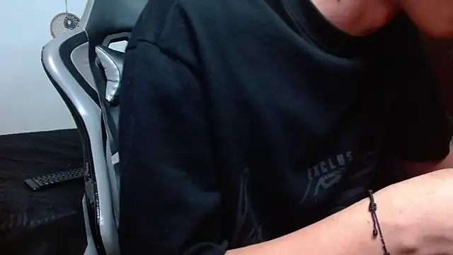 aaron blug online show from January 31, 7:18 am