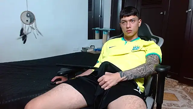 aaron blug online show from February 1, 12:18 am