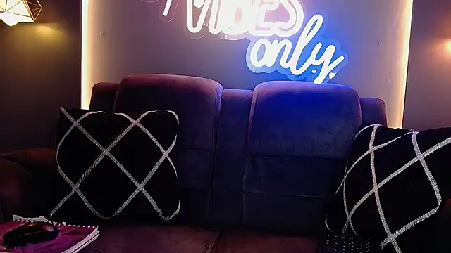 LOLIITA  LOVE online show from February 20, 6:57 pm