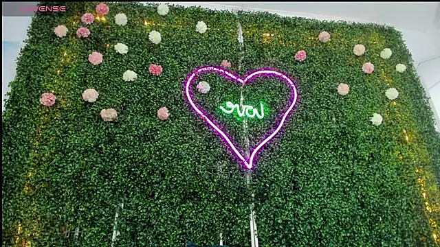 Snapshot of emy_0 chatting on January 4, 6:09 am emy 0 online show from January 4, 6:09 am