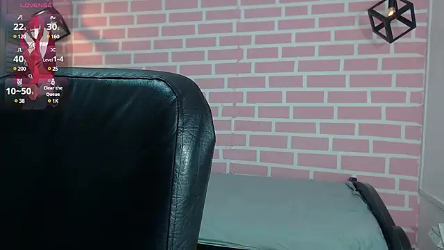 Snapshot of emy_0 chatting on January 18, 3:20 am emy 0 online show from January 18, 3:20 am