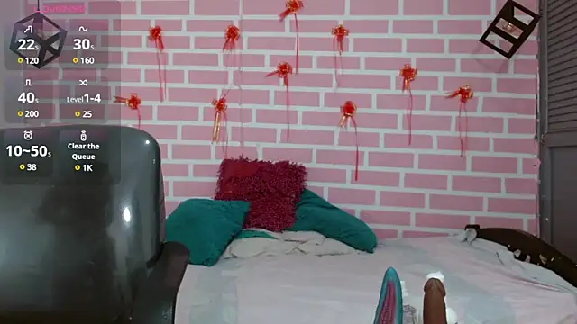 Snapshot of emy_0 chatting on March 10, 7:40 pm emy 0 online show from March 10, 7:40 pm