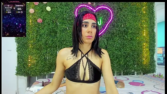 Snapshot of emy_0 chatting on March 14, 4:10 am emy 0 online show from March 14, 4:10 am