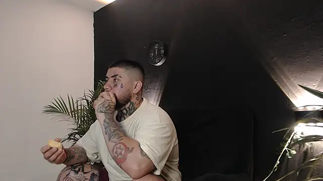 Ash gusbig online show from March 14, 3:04 am