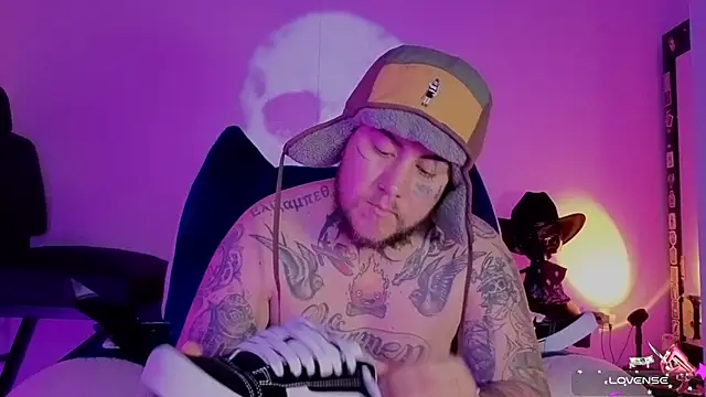 Ash gusbig online show from November 10, 1:04 am