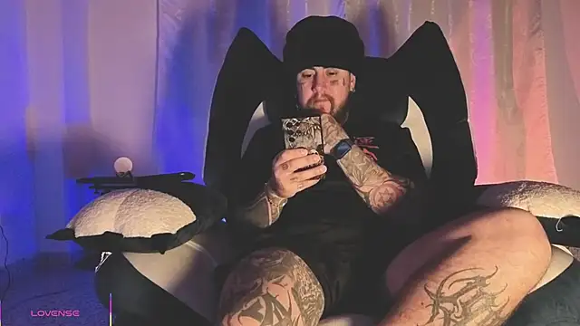 Ash gusbig online show from April 7, 3:51 am