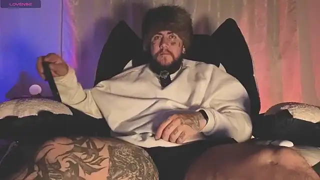 Ash gusbig online show from April 13, 3:45 am