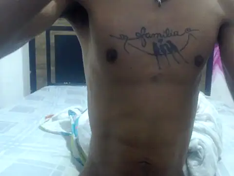 Snapshot of AlbertBigCock chatting on May 14, 11:33 pm AlbertBigCock online show from May 14, 11:33 pm