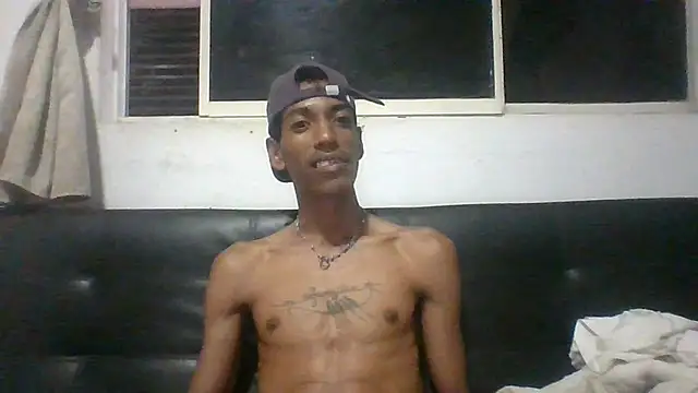 Snapshot of AlbertBigCock chatting on June 30, 3:51 am AlbertBigCock online show from June 30, 3:51 am