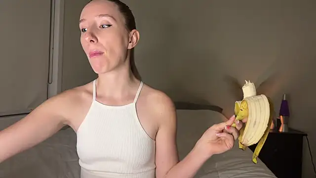 Snapshot of kalye_star chatting on February 20, 3:45 am kalye star online show from February 20, 3:45 am