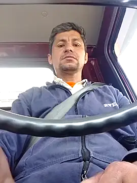 TattyFoxglove online show from April 7, 2:50 pm