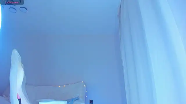 JennyWoody online show from October 31, 2:23 am