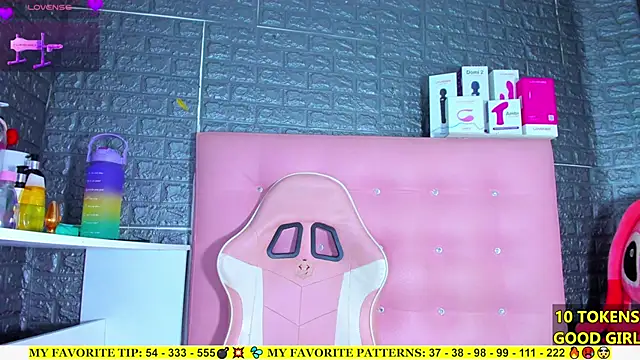 AriannaLewiis online show from September 26, 7:40 pm