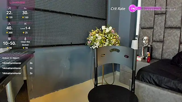Snapshot of Matureyulyet chatting on February 20, 11:32 pm Matureyulyet online show from February 20, 11:32 pm