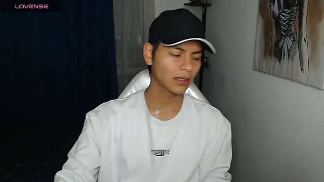 Snapshot of alanprince44 chatting on January 12, 12:49 am alanprince44 online show from January 12, 12:49 am