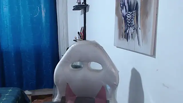 Snapshot of alanprince44 chatting on January 16, 10:44 pm alanprince44 online show from January 16, 10:44 pm