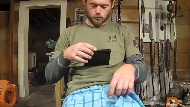 Bigoleslong98765 online show from October 25, 3:14 am