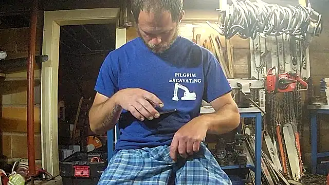 Bigoleslong98765 online show from June 4, 4:07 am