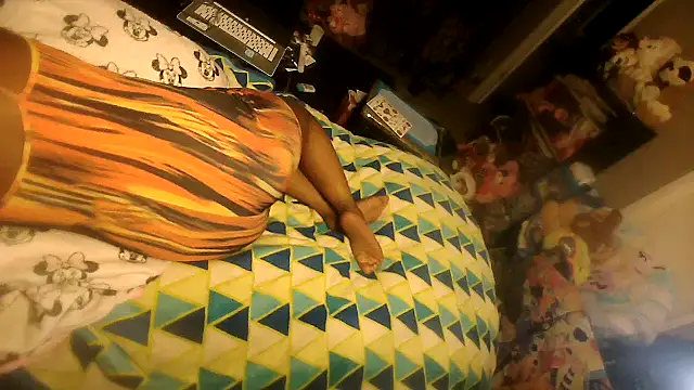 Snapshot of EbonyFetishQueen chatting on May 20, 1:45 am EbonyFetishQueen online show from May 20, 1:45 am