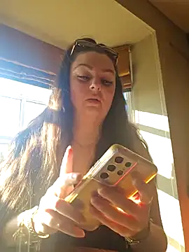 Snapshot of Britishbella chatting on February 28, 3:15 pm Britishbella online show from February 28, 3:15 pm