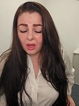 Britishbella online show from November 13, 4:28 pm