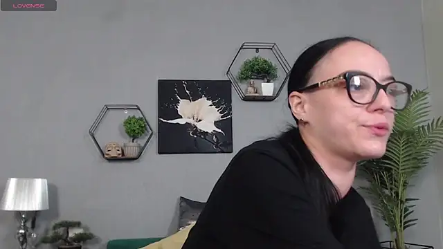 IzabelllNoir online show from March 25, 8:31 am