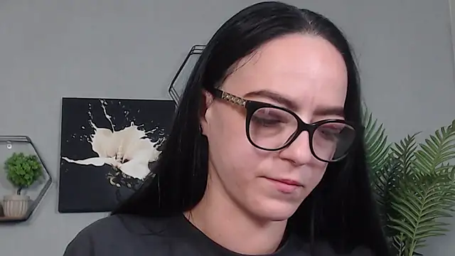 Snapshot of IzabelllNoir chatting on April 24, 9:01 am IzabelllNoir online show from April 24, 9:01 am
