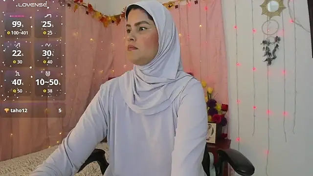 AishaAmin  online show from February 10, 12:20 pm