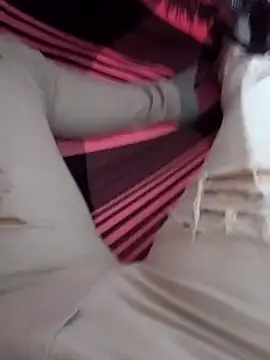 Snapshot of maikinhopL chatting on January 26, 3:48 am maikinhopL online show from January 26, 3:48 am