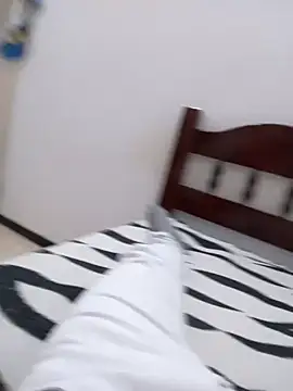 Snapshot of maikinhopL chatting on January 30, 5:09 am maikinhopL online show from January 30, 5:09 am