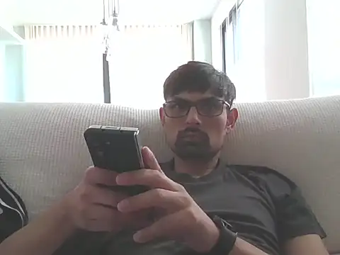 Snapshot of spence204011 chatting on January 5, 8:10 pm spence204011 online show from January 5, 8:10 pm