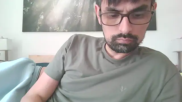 Snapshot of spence204011 chatting on April 26, 6:38 pm spence204011 online show from April 26, 6:38 pm
