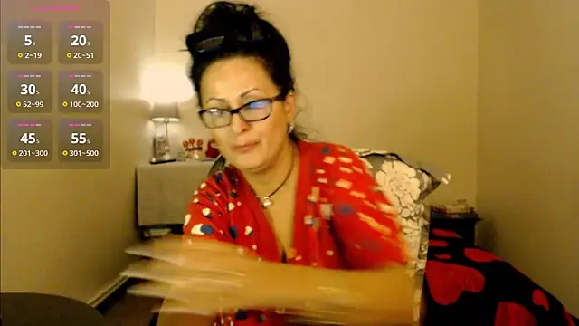 Snapshot of YourDreamLoverr chatting on February 12, 11:51 pm YourDreamLoverr online show from February 12, 11:51 pm