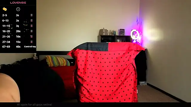 Snapshot of YourDreamLoverr chatting on November 16, 1:11 am YourDreamLoverr online show from November 16, 1:11 am