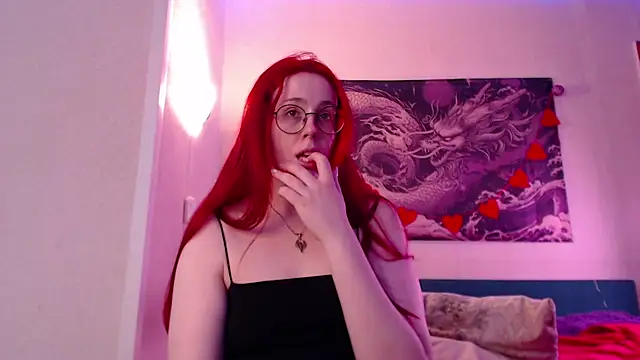 Snapshot of VanessaLincum chatting on April 21, 6:31 am VanessaLincum online show from April 21, 6:31 am