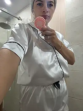 AtheneaRossi online show from March 20, 10:09 am