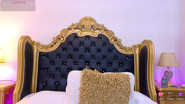 AdelinaVans online show from April 14, 11:27 am