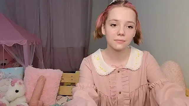 Snapshot of PrincessLittleKiki chatting on April 17, 7:06 pm PrincessLittleKiki online show from April 17, 7:06 pm