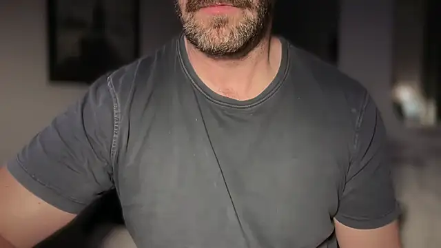 Snapshot of Mr_Beef chatting on May 1, 9:30 pm Mr Beef online show from May 1, 9:30 pm