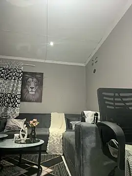 Snapshot of Bootyfulbarbiie chatting on January 17, 8:55 pm Bootyfulbarbiie online show from January 17, 8:55 pm