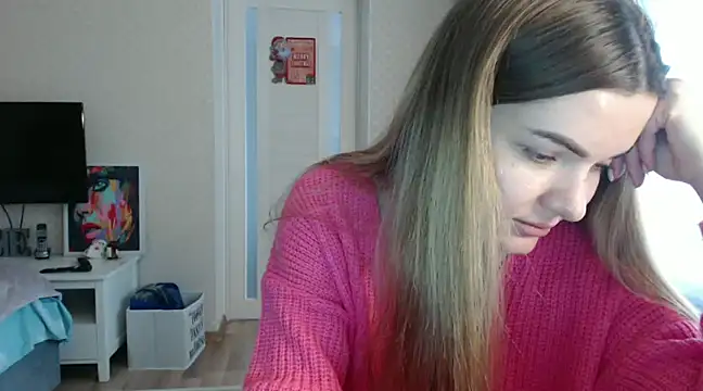  JustmeHere  online show from January 13, 10:58 am