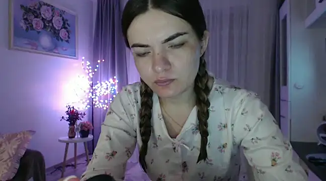  JustmeHere  online show from January 21, 2:33 am